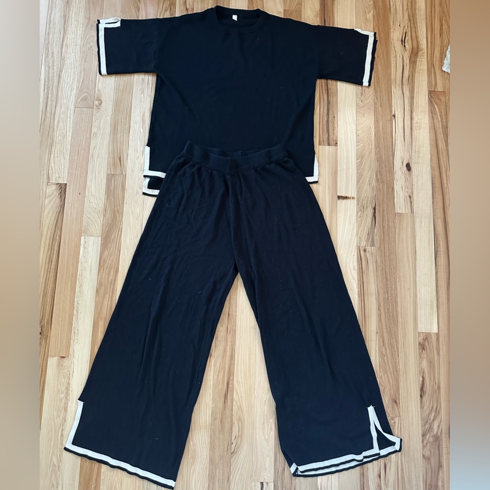 Black and Tan Oversized Set